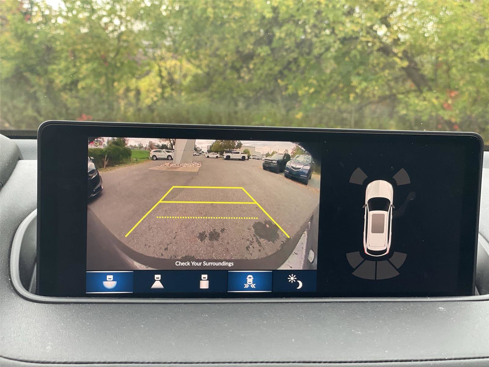 Used 2022 Acura MDX SH-AWD w/ Technology Package image 18