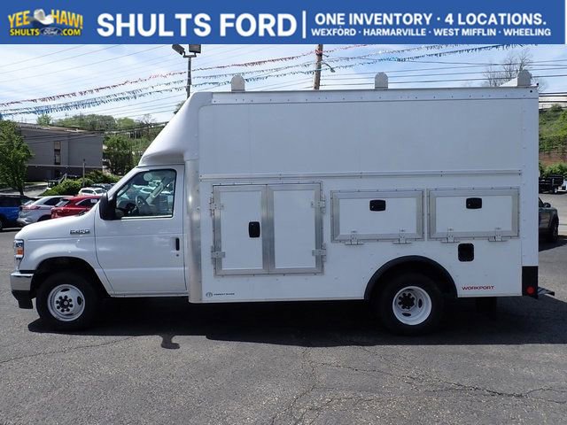 New 2027 Ford E-450 and Econoline 450 Super Duty w/ Power Equipment Group RWD image 2