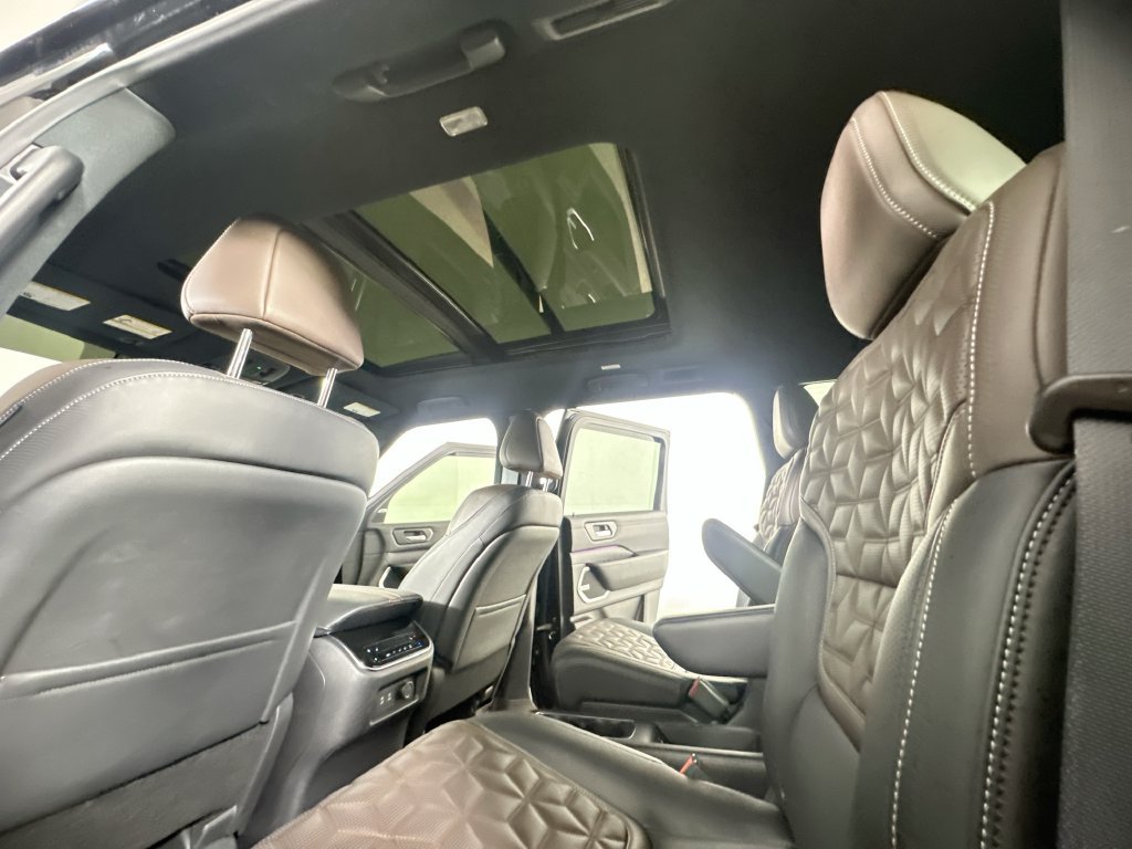 Used 2026 Nissan Armada Platinum AWD/4WD image 15