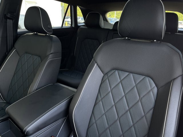New 2025 Volkswagen Atlas Cross Sport SEL Premium R-Line image 14