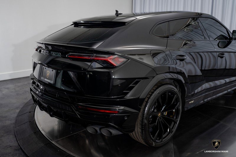 Used 2024 Lamborghini Urus S image 20