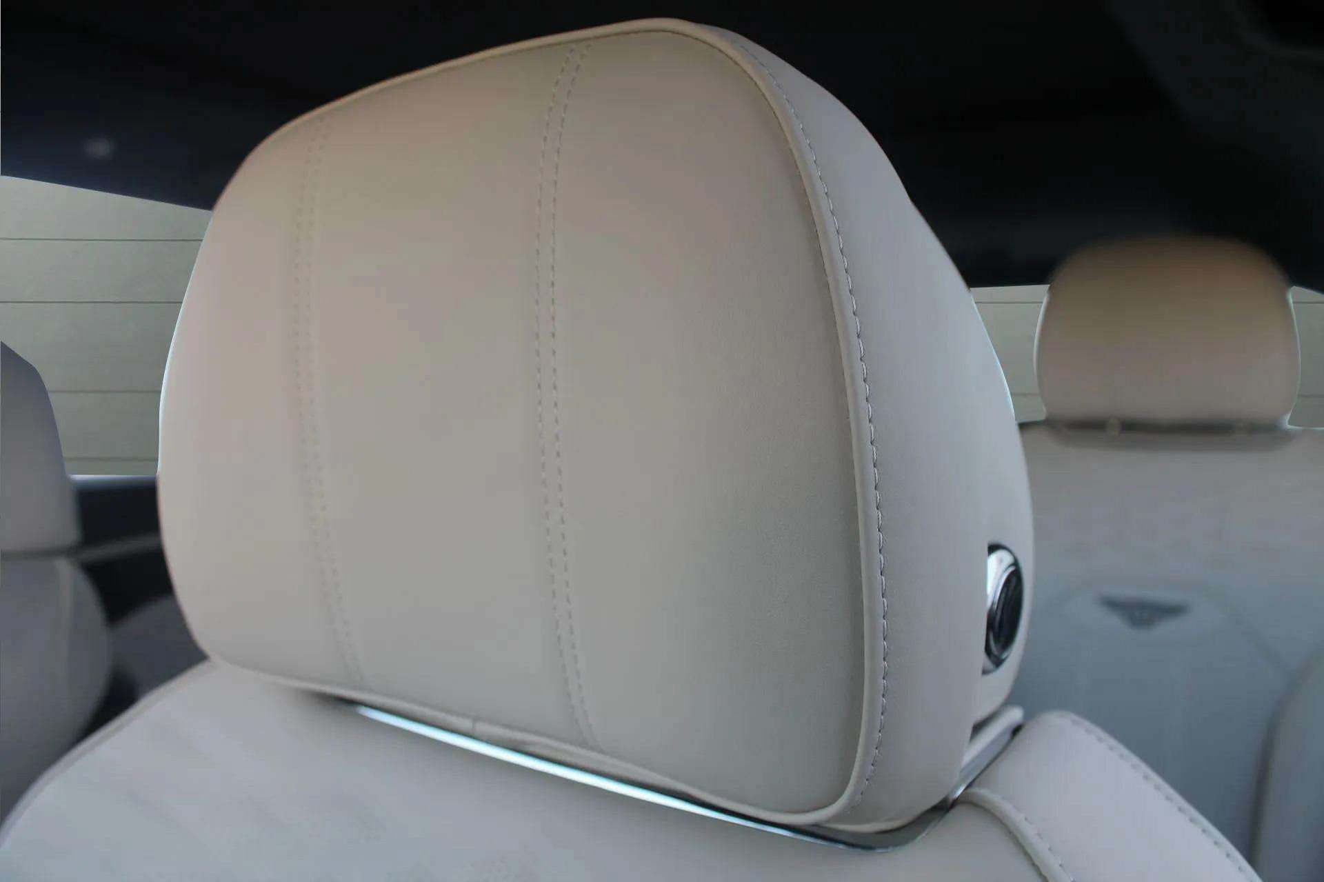 Certified 2024 Bentley Bentayga Extended Wheelbase AWD/4WD image 58