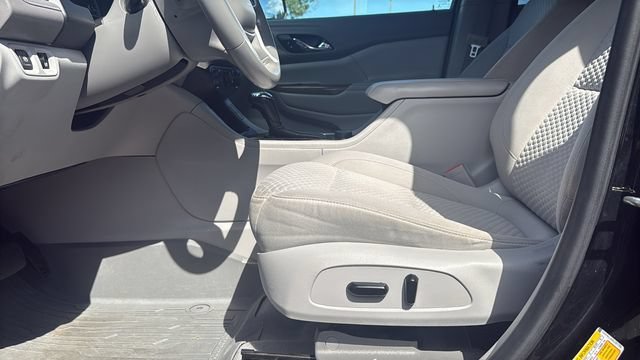 Used 2019 GMC Acadia SLE w/ LPO, Floor Liner Package FWD image 13