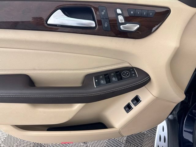 Used 2018 Mercedes-Benz GLS 450 4MATIC image 22