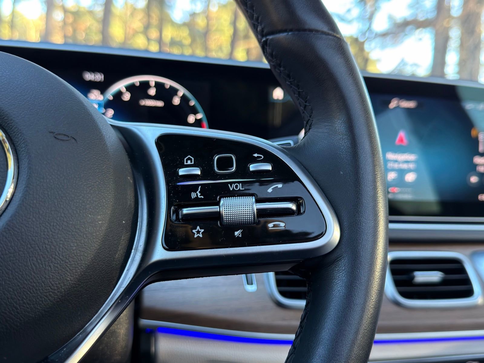 Used 2023 Mercedes-Benz GLE 350 4MATIC image 26