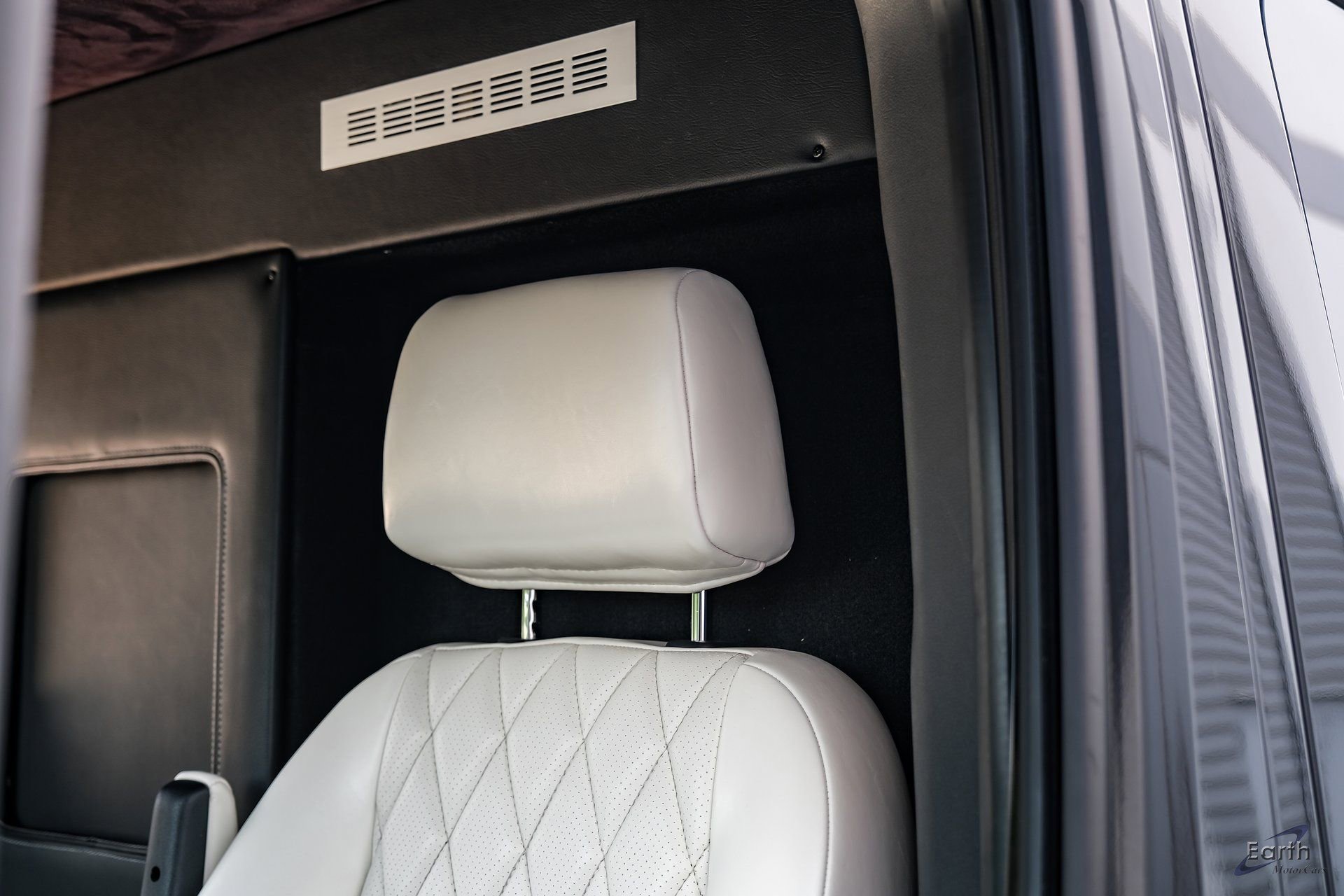 Used 2022 Mercedes-Benz Sprinter 2500 image 32