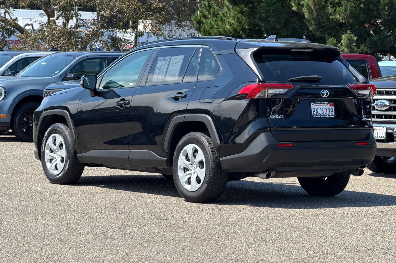 Used 2020 Toyota RAV4 LE w/ All Weather Liner Package AWD/4WD image 7