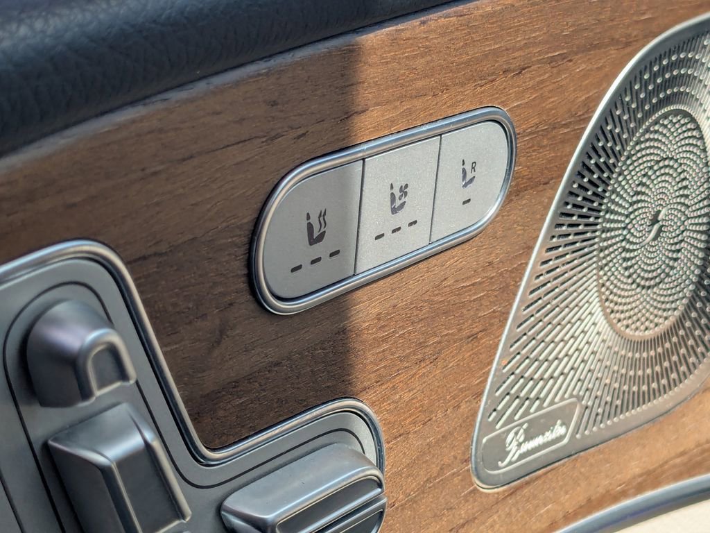 Used 2024 Mercedes-Benz GLS 450 4MATIC image 9