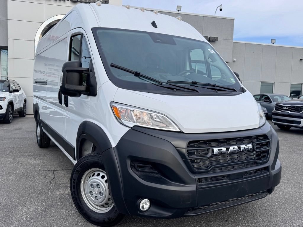 Used 2026 RAM ProMaster 2500 w/ Convenience Group FWD image 1