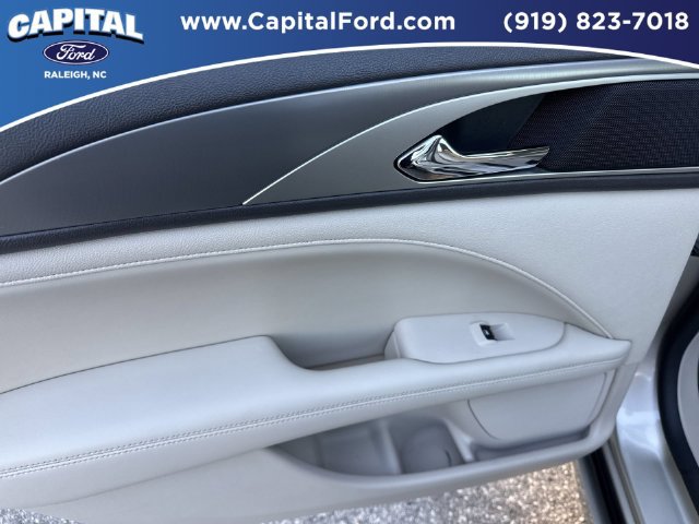 Used 2017 Lincoln MKZ Premiere FWD image 17