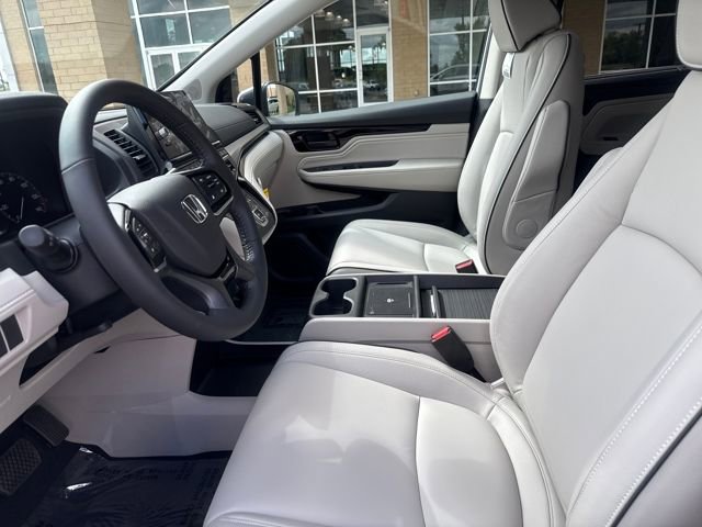 New 2026 Honda Odyssey Touring image 8
