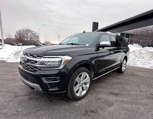 Used 2023 Ford Expedition Max Platinum image 3