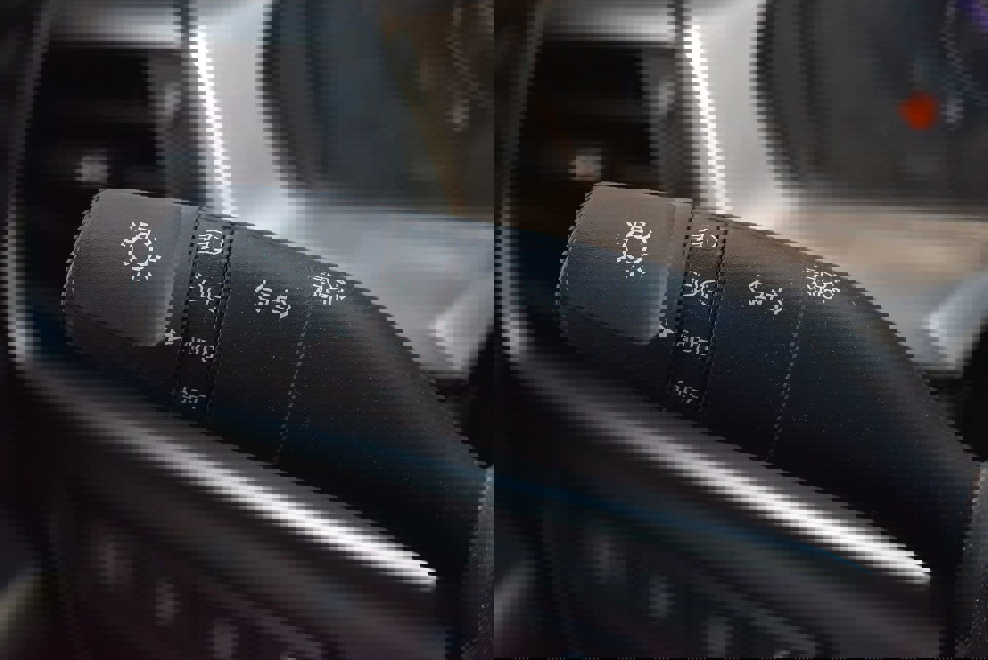 Used 2025 Kia Telluride S AWD/4WD image 25