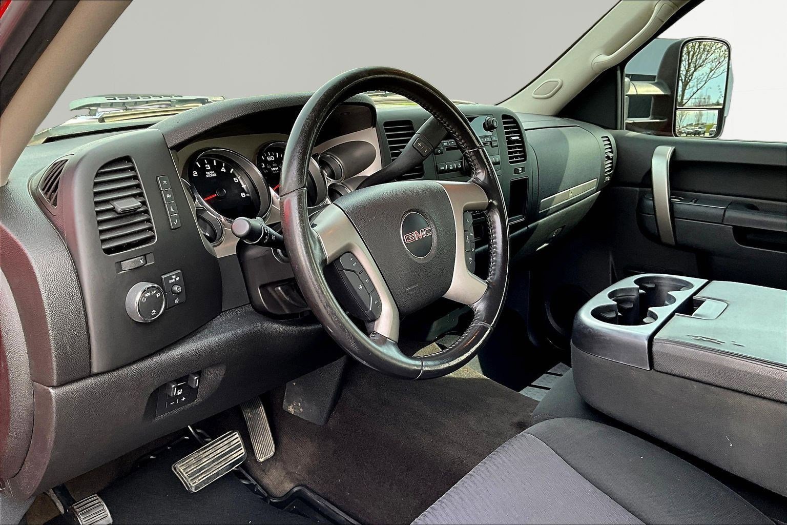 Used 2013 GMC Sierra 2500 SLE w/ SLE Preferred Package image 17