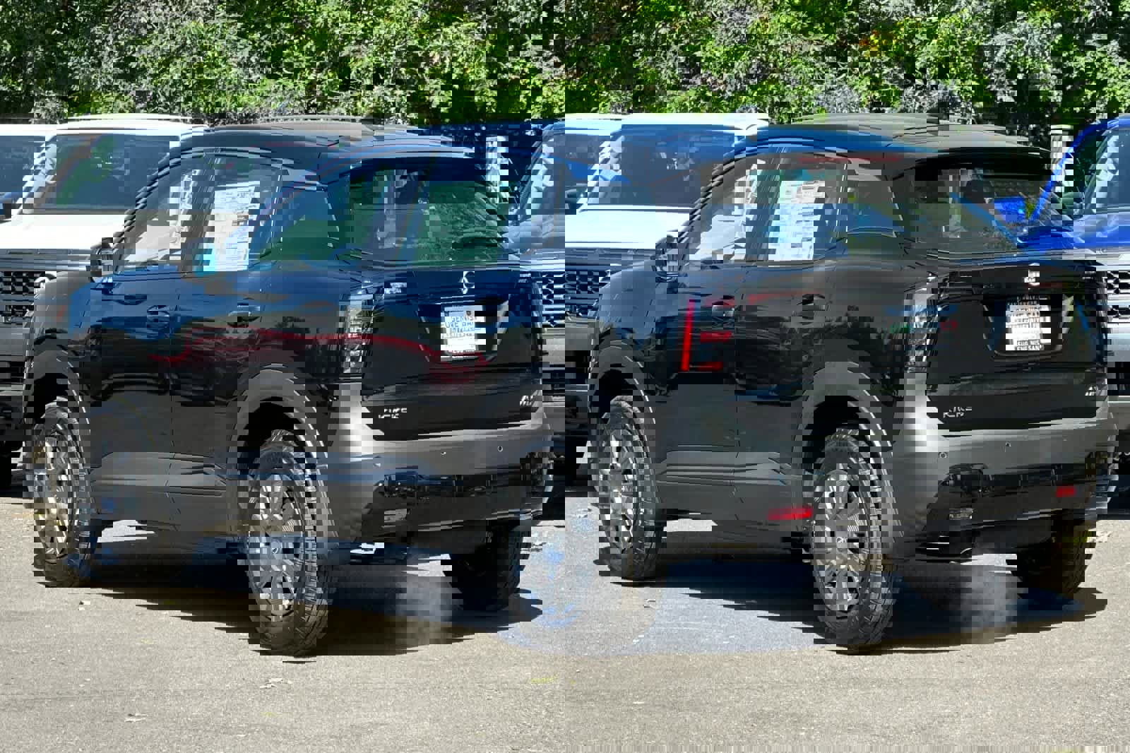 New 2025 Nissan Kicks S image 6