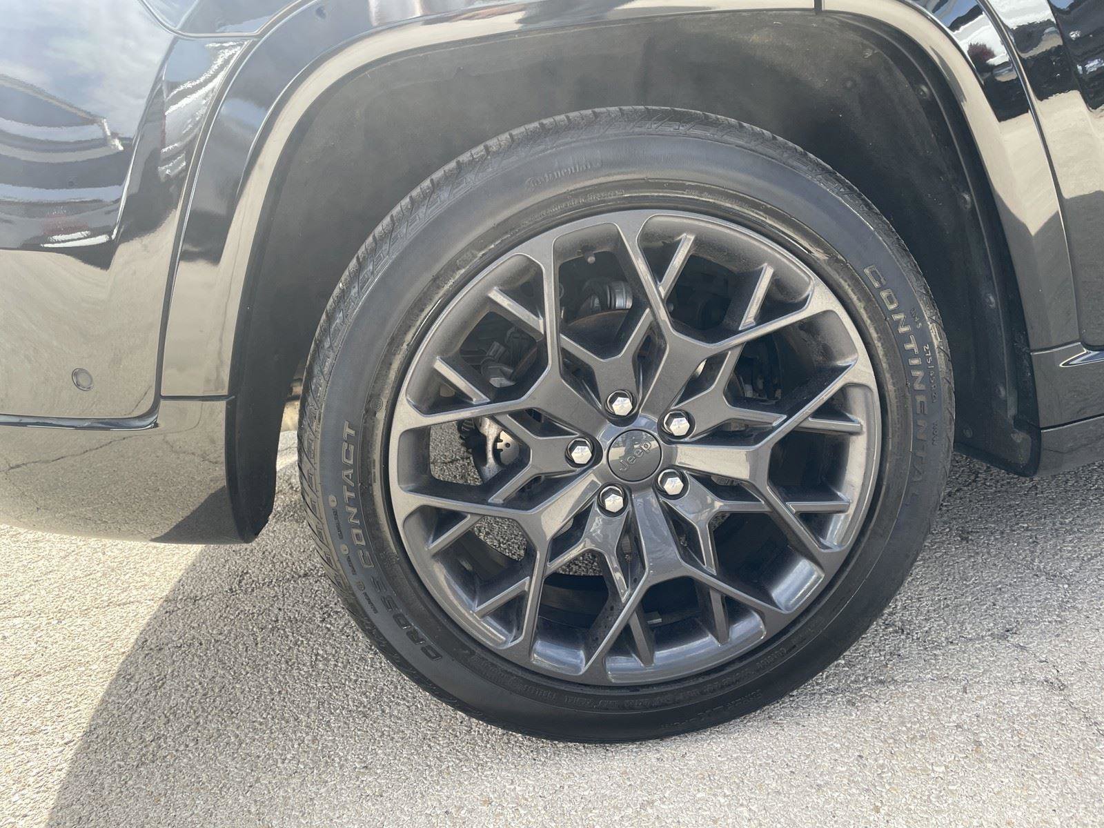 Used 2025 Jeep Grand Cherokee Summit image 38