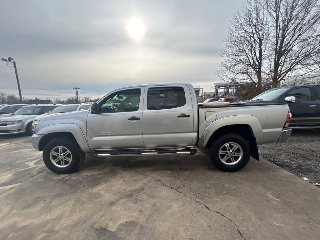 Used 2013 Toyota Tacoma PreRunner w/ SR5 Pkg image 8
