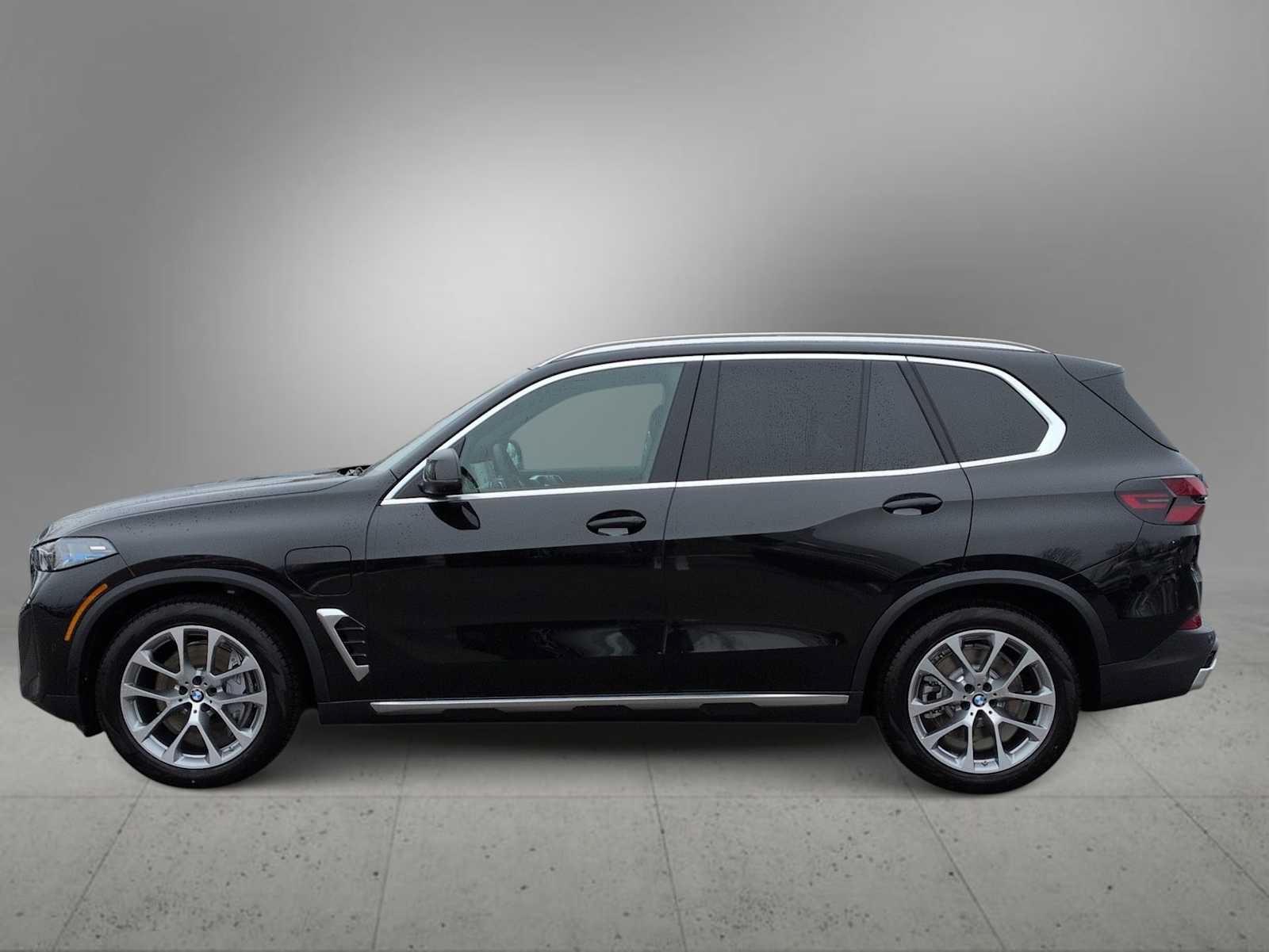 New 2026 BMW X5 xDrive50e w/ Executive Package AWD/4WD image 5
