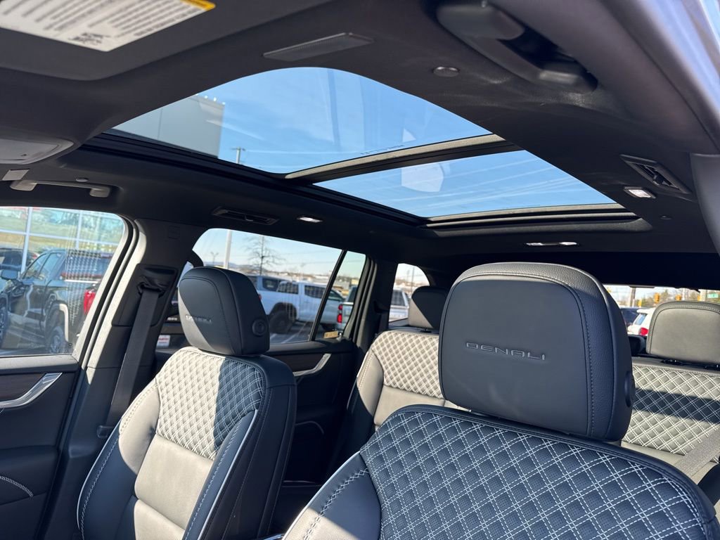 New 2026 GMC Acadia Denali w/ Super Cruise Package image 22