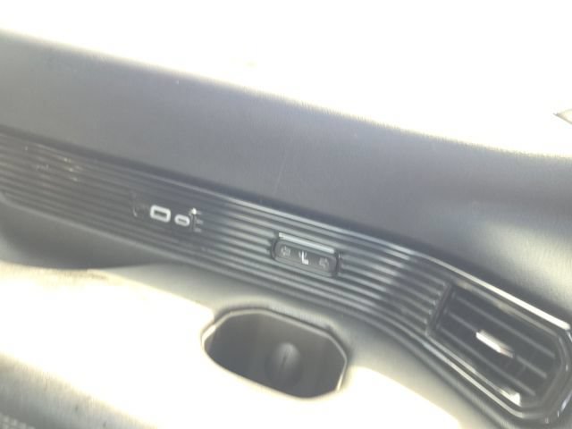 Used 2025 Jeep Grand Wagoneer L Series II Obsidian w/ Quick Order Packagew 28T AWD/4WD image 47