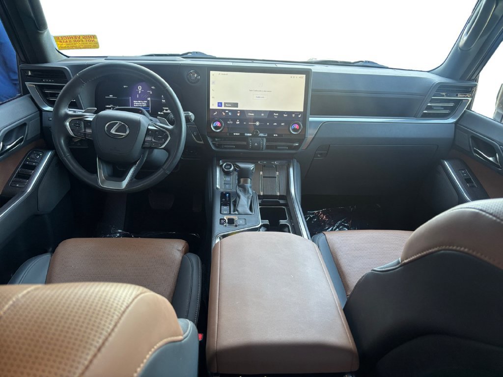 Used 2024 Lexus GX 550 w/ Accessory Package (Z1) AWD/4WD image 12
