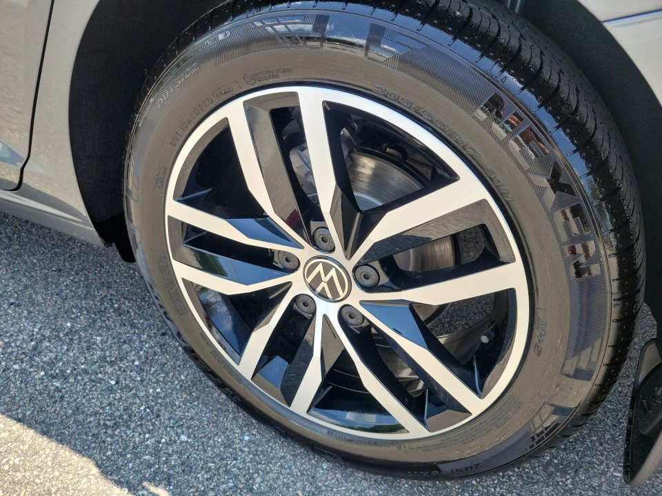 New 2026 Volkswagen Jetta SE FWD image 22