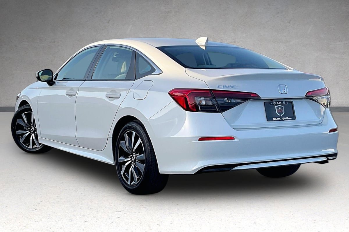 Used 2024 Honda Civic EX image 11