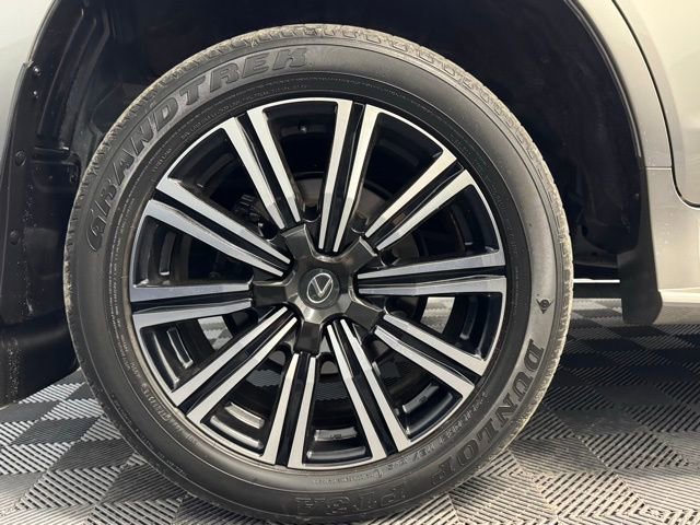 Used 2019 Lexus LX 570 4WD w/ Luxury Package image 35