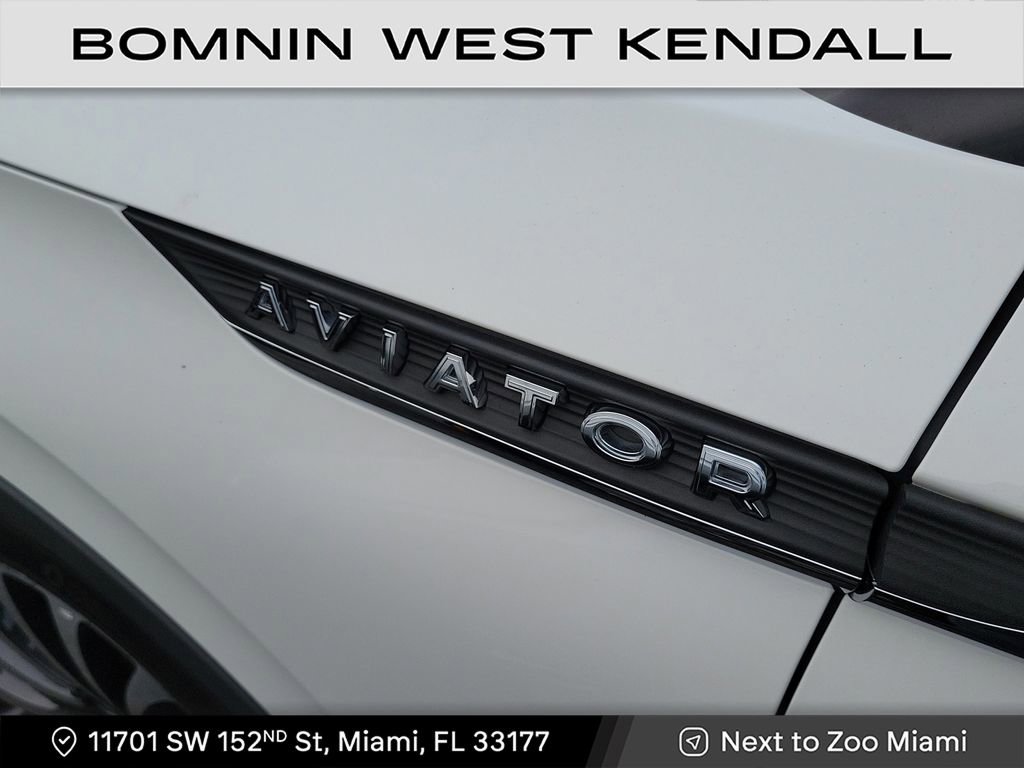Used 2023 Lincoln Aviator Reserve image 5