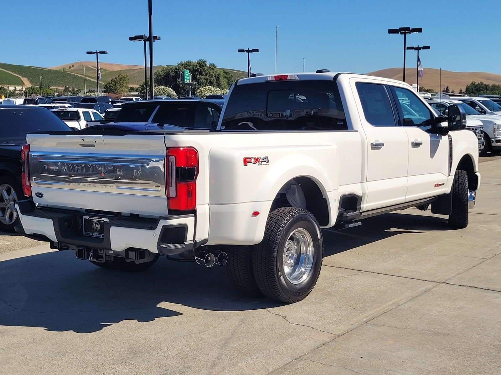 New 2026 Ford F350 Platinum w/ Platinum Plus Package AWD/4WD image 4