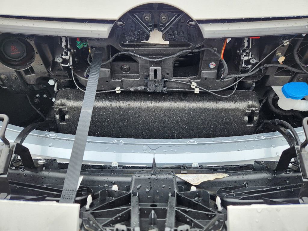 New 2025 Volkswagen ID. Buzz 1st Edition image 24