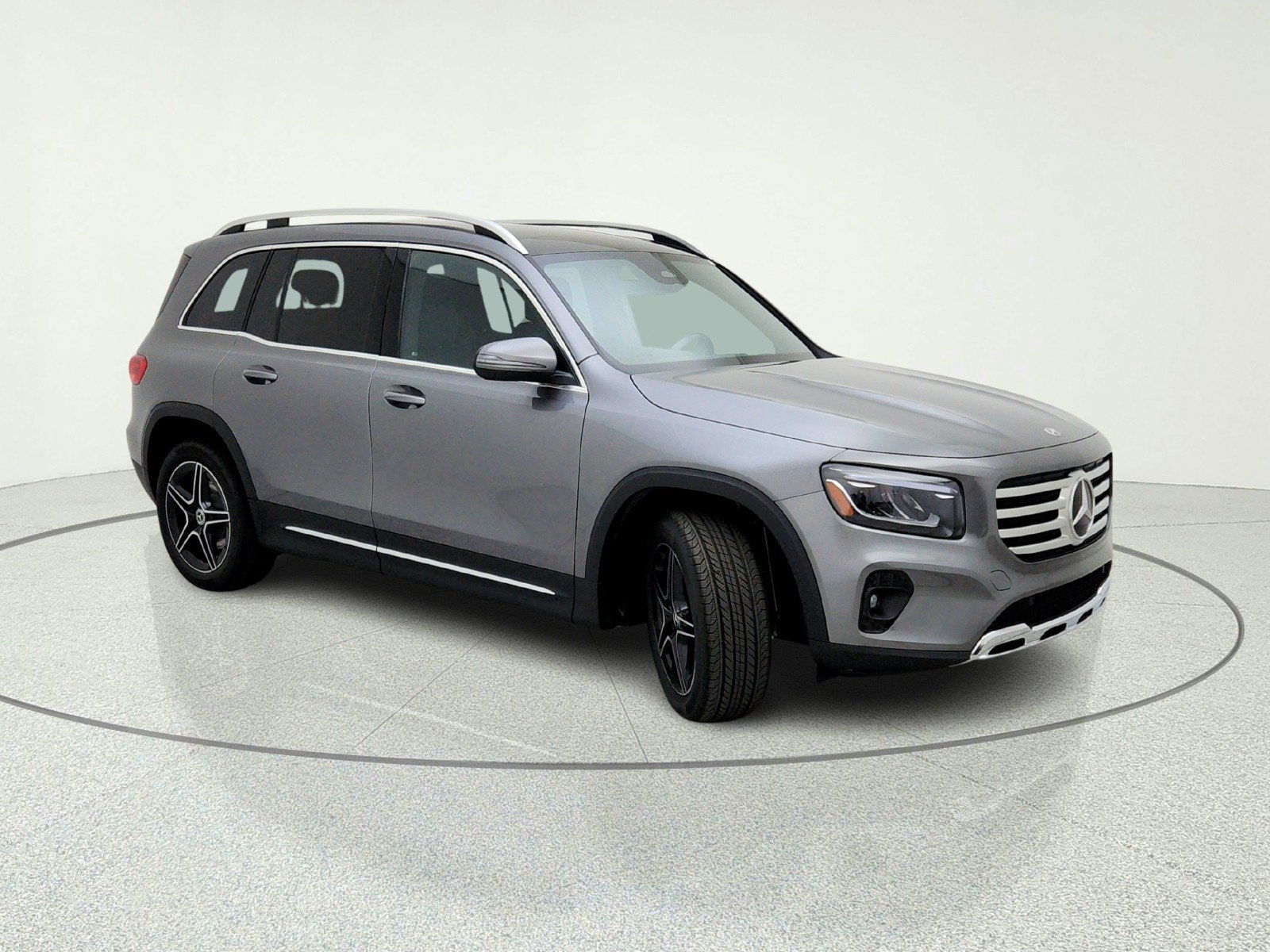 New 2026 Mercedes-Benz GLB 250 image 5