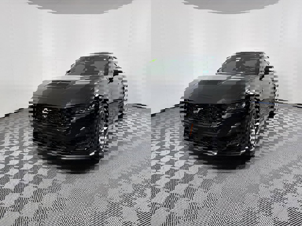 Used 2024 Ford Mustang GT Premium image 19