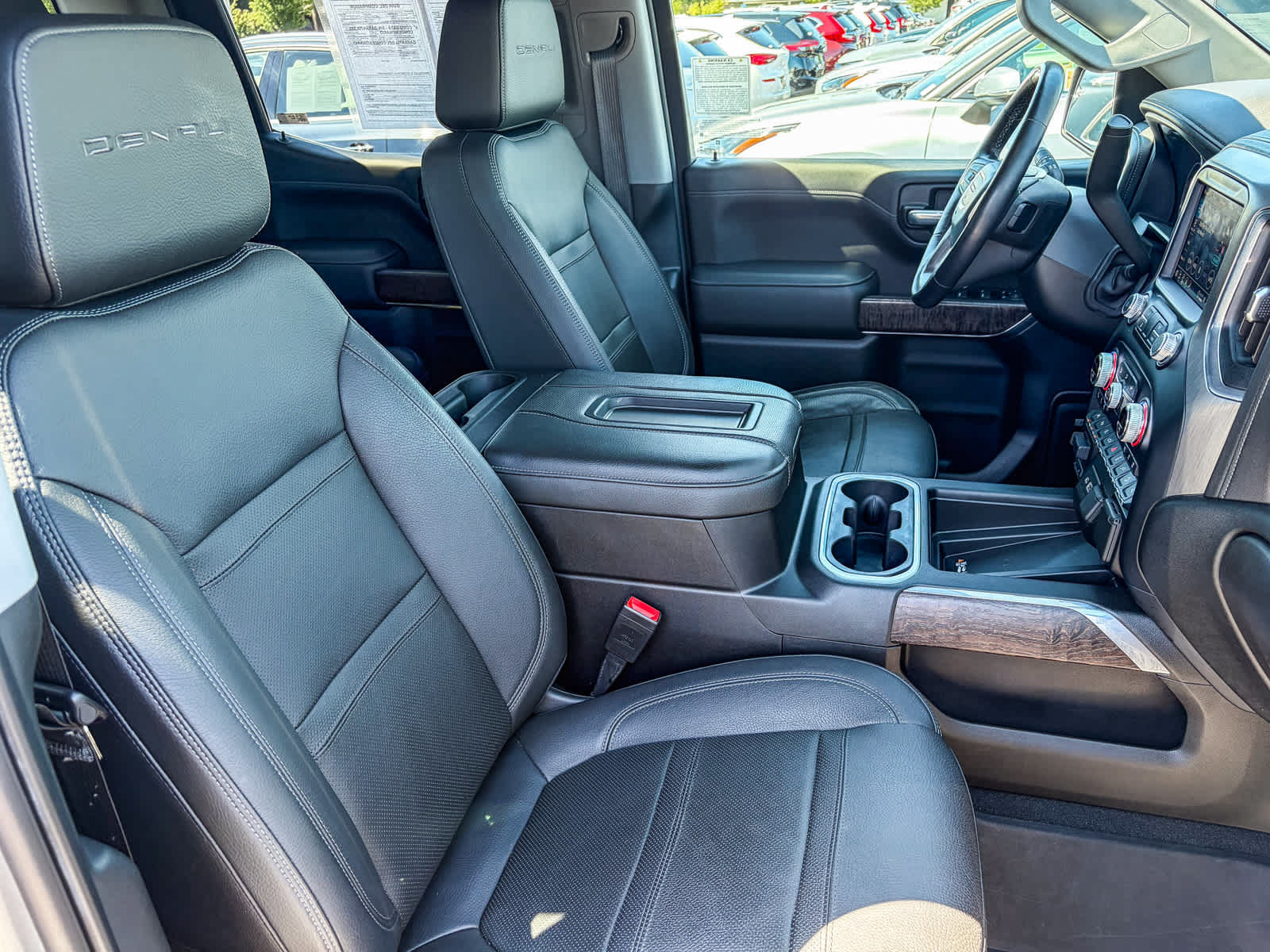 Used 2021 GMC Sierra 1500 Denali w/ Denali Ultimate Package AWD/4WD image 16