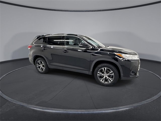 Used 2019 Toyota Highlander Plus image 2