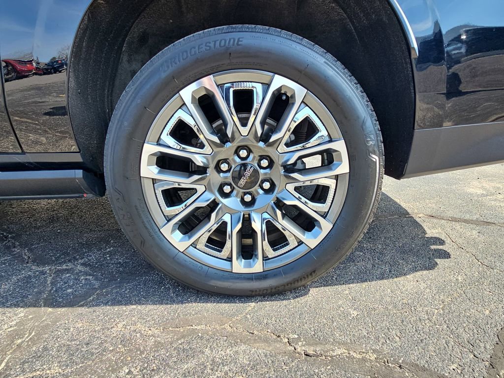 Used 2023 GMC Yukon XL Denali Ultimate image 40