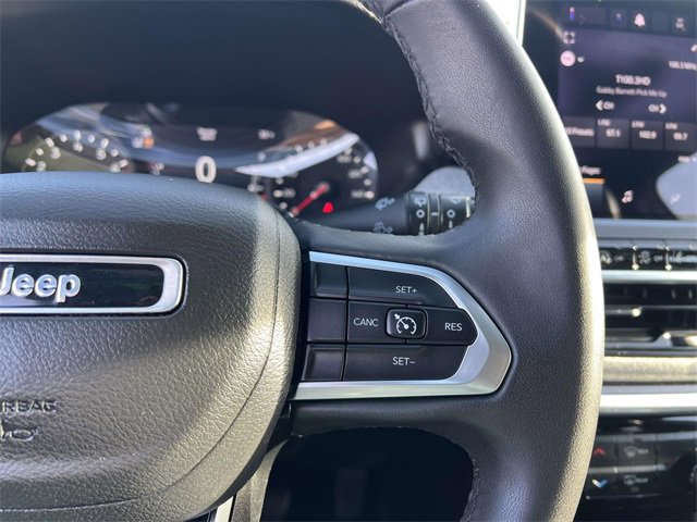 Used 2024 Jeep Compass Latitude image 16