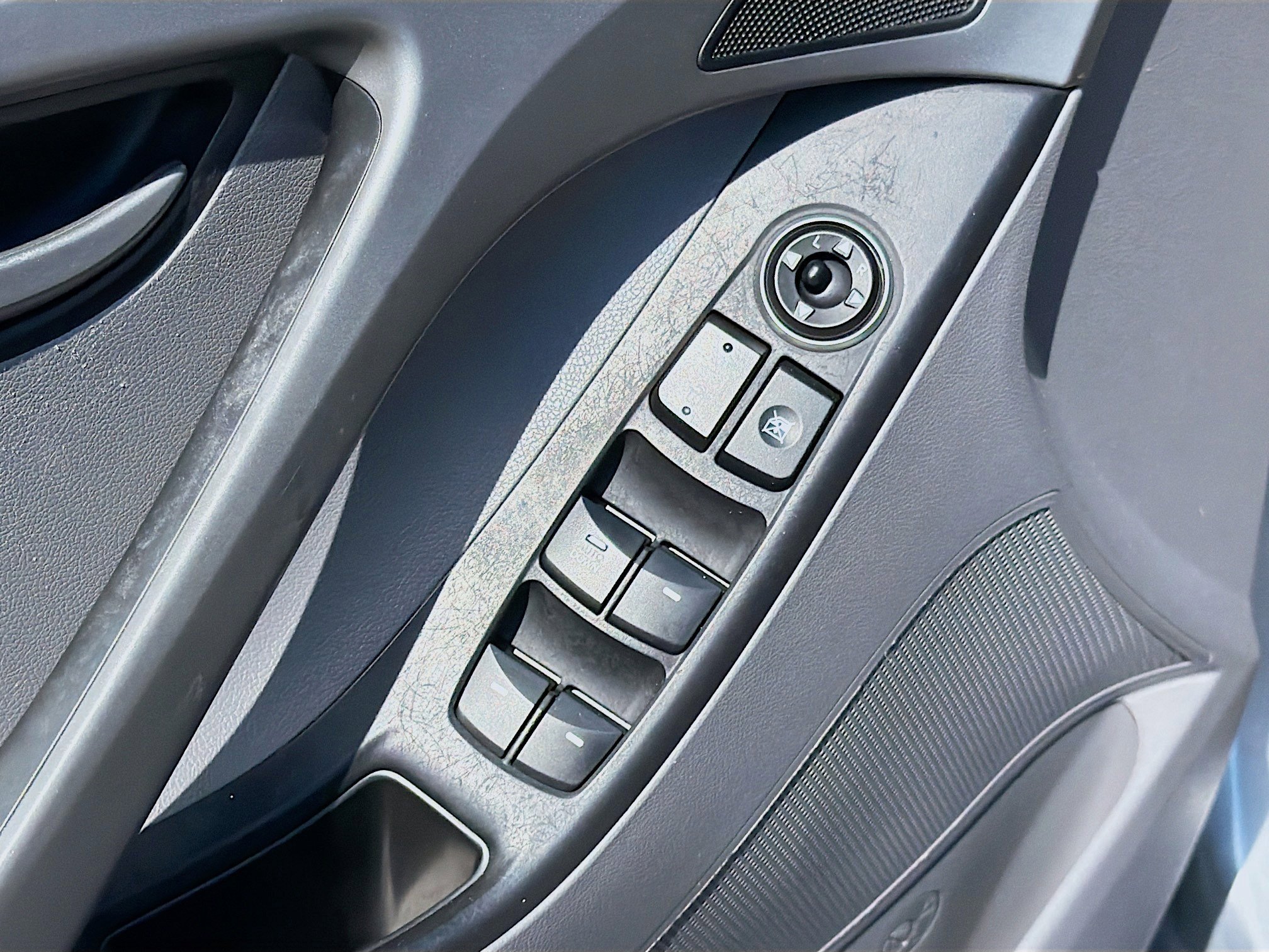 Used 2016 Hyundai Elantra SE image 20