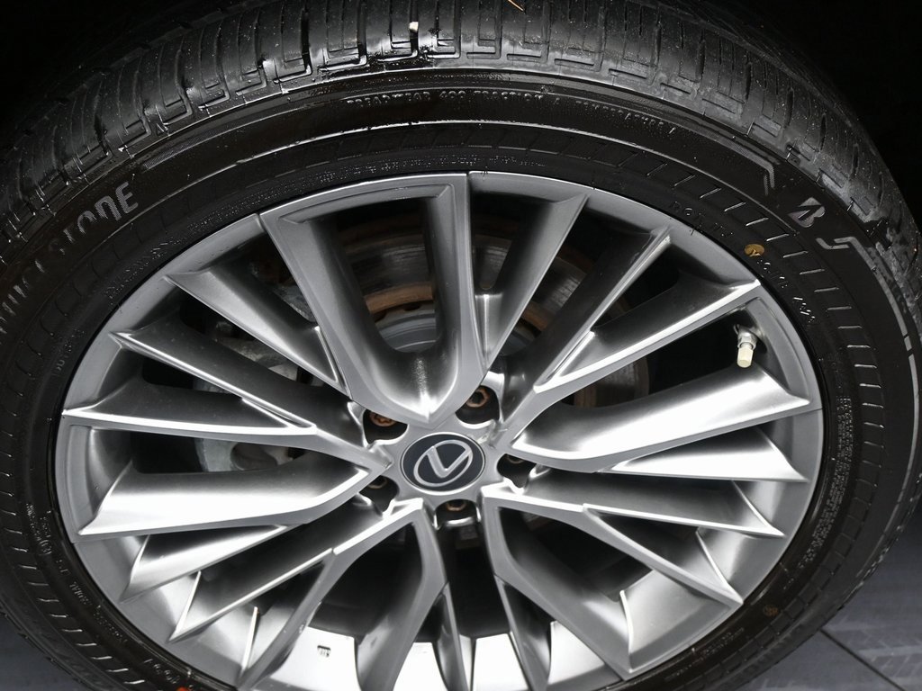 Used 2023 Lexus NX 350h AWD image 39