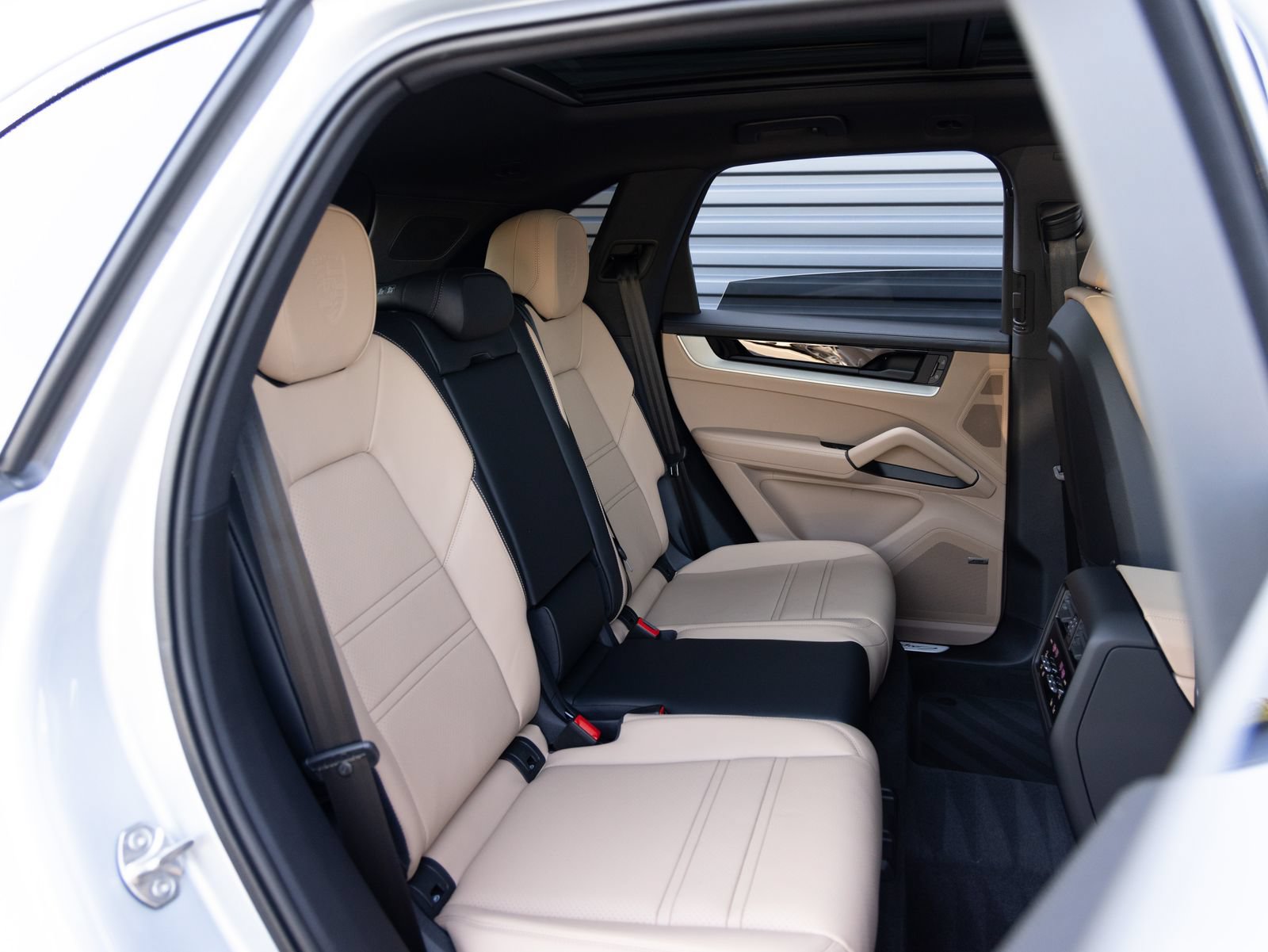 New 2026 Porsche Cayenne S AWD/4WD image 31