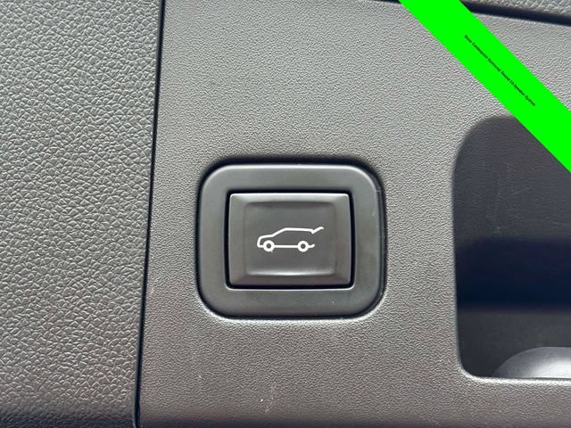 Used 2023 Cadillac XT4 Sport w/ Cold Weather Package AWD/4WD image 41