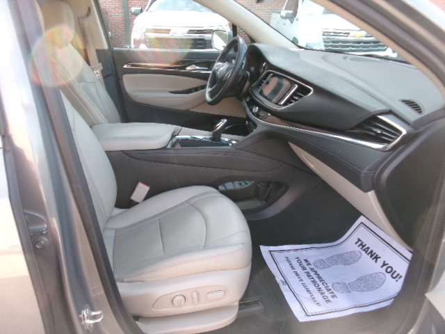 Used 2019 Buick Enclave Essence image 11