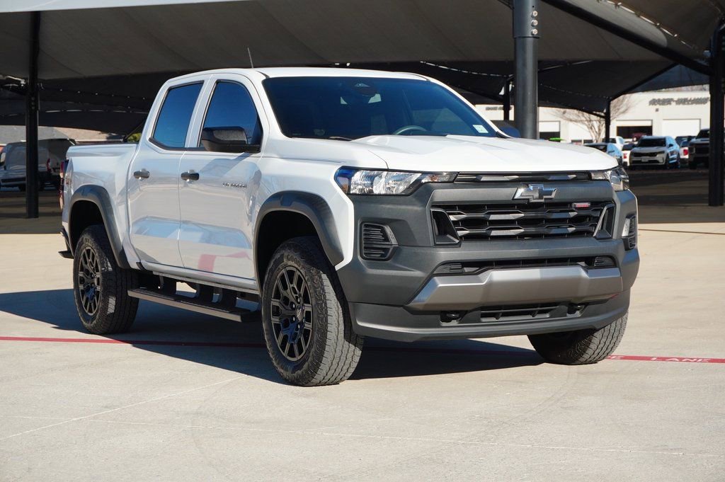 Used 2023 Chevrolet Colorado Trail Boss image 6