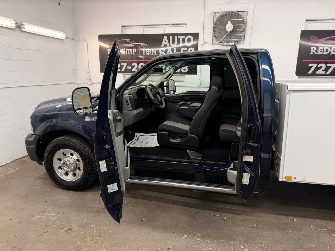 Used 2005 Ford F250 Lariat image 17