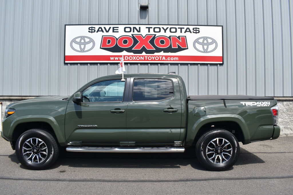 Certified 2021 Toyota Tacoma TRD Sport w/ TRD Premium Sport Package AWD/4WD image 4