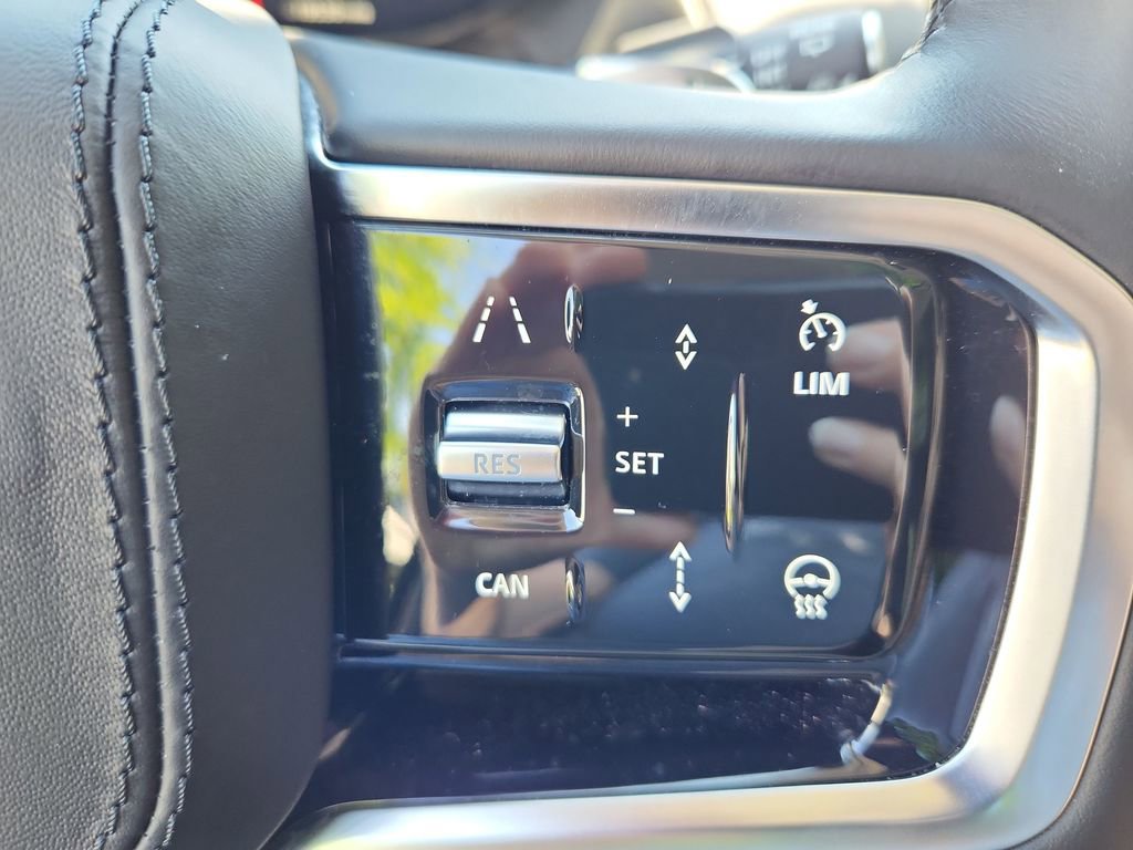 Used 2024 Land Rover Range Rover Sport SE AWD/4WD image 20
