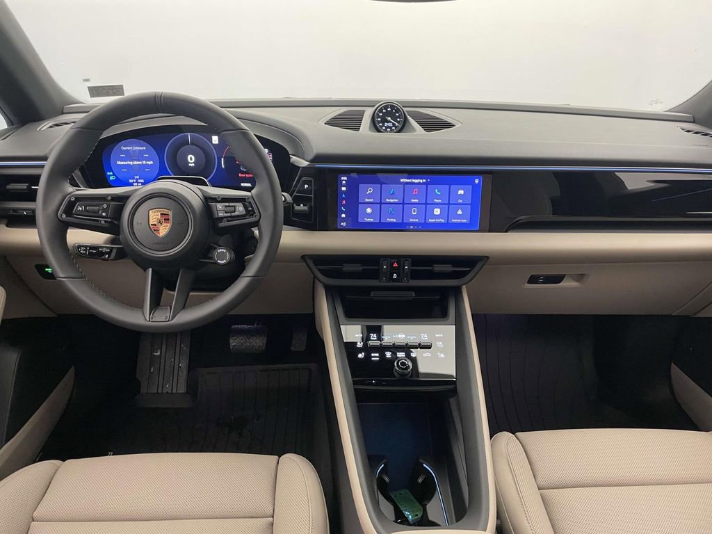 New 2026 Porsche Macan 4 Electric image 27