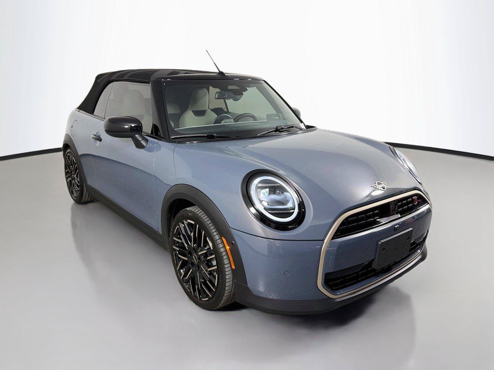 Used 2025 MINI Cooper S FWD image 3