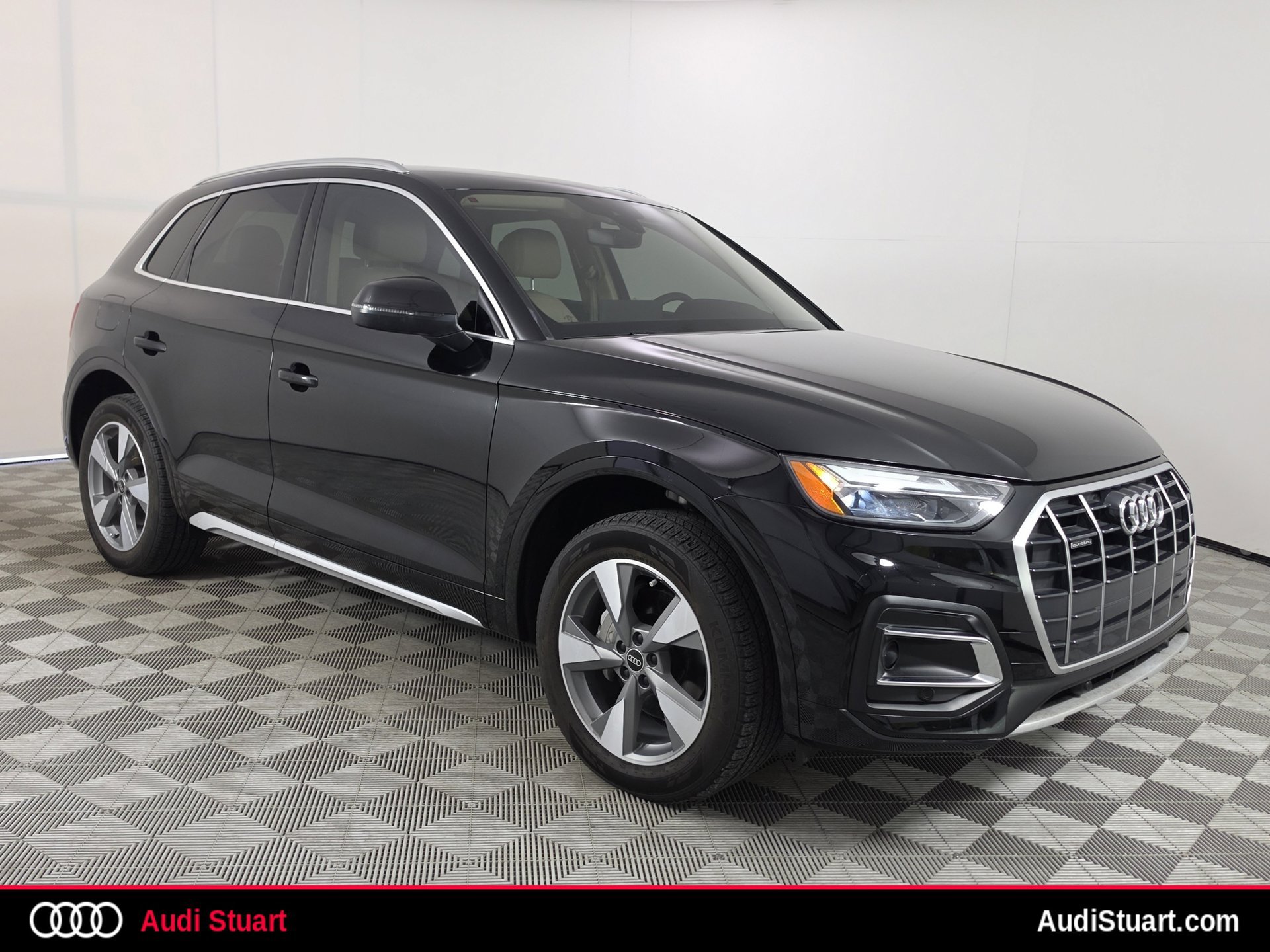 Certified 2024 Audi Q5 Premium