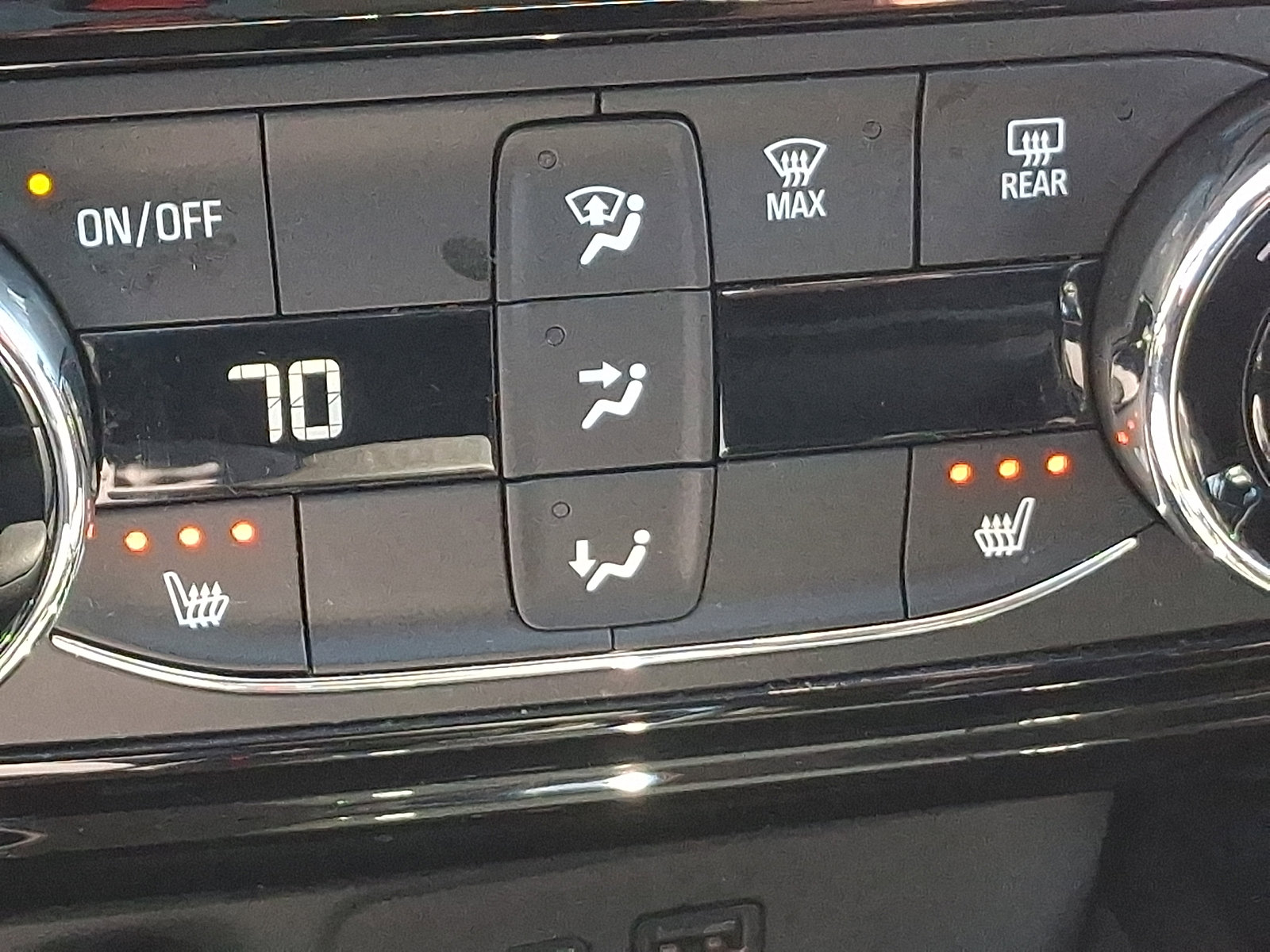 Certified 2024 Chevrolet Trax ACTIV w/ Driver Confidence Package image 24